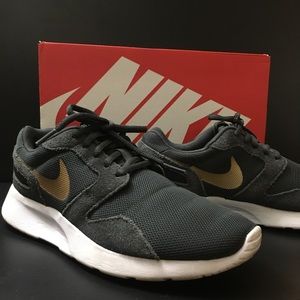 🚫SOLD🚫Nike Women's Kaishi 6.5